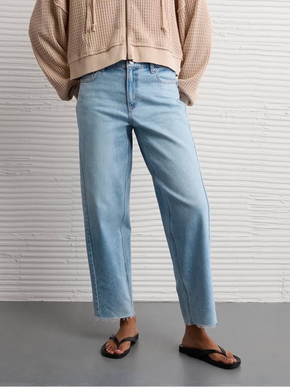 AE American Eagle Barrel Denim Jeans Raw Hem Womens Size 0